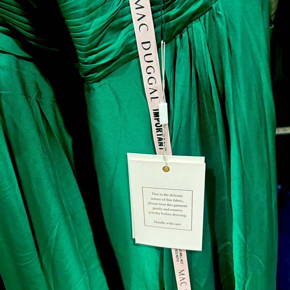 Mac Duggal Women’s Dress - Picture 5 of 5